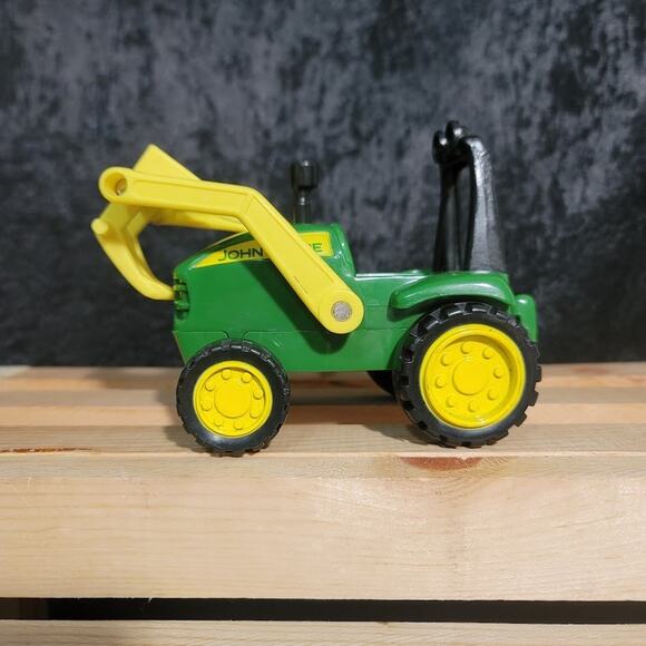 John Deere Tractor With Hay Loader Plastic 7 Inch Farm Toy By Learning Curve - Picture 3 of 5